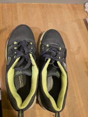 Skechers Men's Gray and Lime Athletic Sneakers